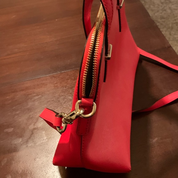 ** Like New ** Brilliant Red Kate Spade Rachelle - Picture 5 of 8